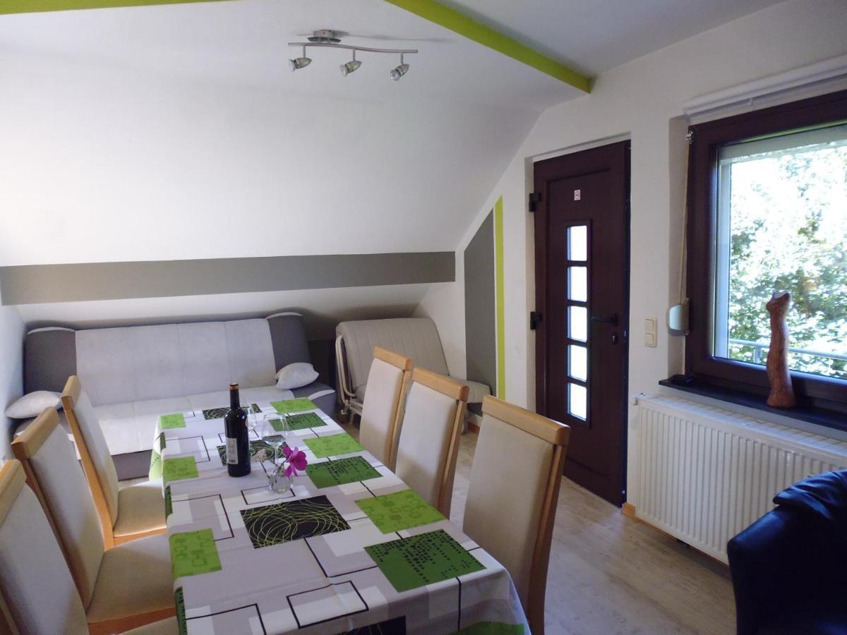 Eifel Lodge بوتغينباخ المظهر الخارجي الصورة